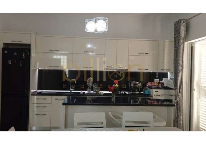 Shtepi me qera 2+1 ne Tirane - 700 Euro