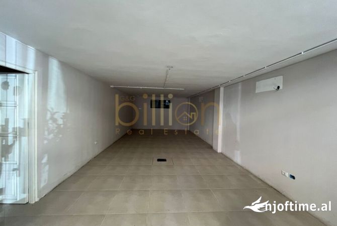 Ambient biznesi me qera 3+1 ne Tirane - 1,300 Euro