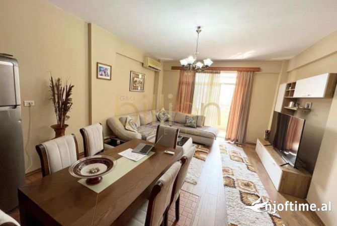 Shtepi me qera 3+1 ne Tirane - 700 Euro