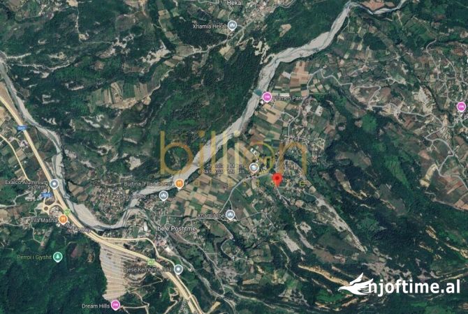 Truall ose Toke ne Tirane - 250,000 Euro