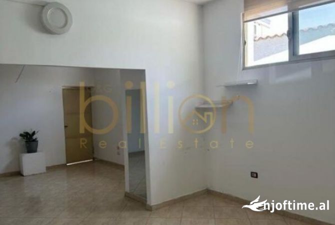 Ambient biznesi me qera 3+1 ne Tirane - 700 Euro