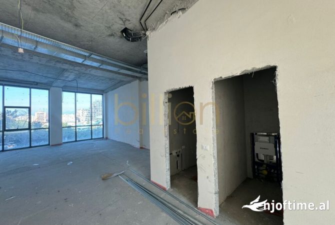 Ambient biznesi me qera 3+1 ne Tirane - 3,800 Euro