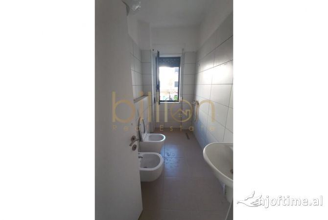 Shtepi ne shitje 3+1 ne Tirane - 256,434 Euro