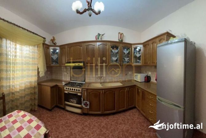 Shtepi me qera 2+1 ne Tirane - 500 Euro