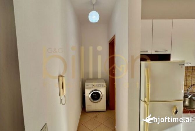 Shtepi ne shitje Apartament ne Tirane, 1+1, Mobilimi E mobiluar, Pagesa 145,000  Euro.