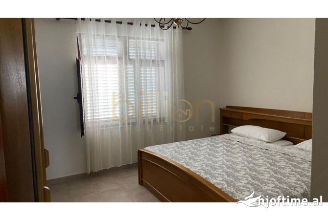 Shtepi me qera 2+1 ne Tirane - 450 Euro