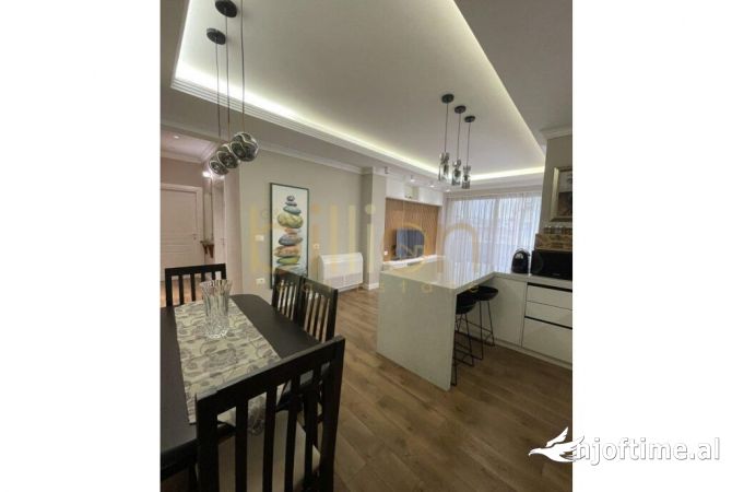Shtepi me qera 2+1 ne Tirane - 750 Euro