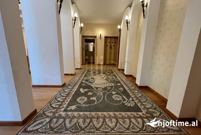 Shtepi ne shitje 7+1 ne Tirane - 2,500,000 Euro