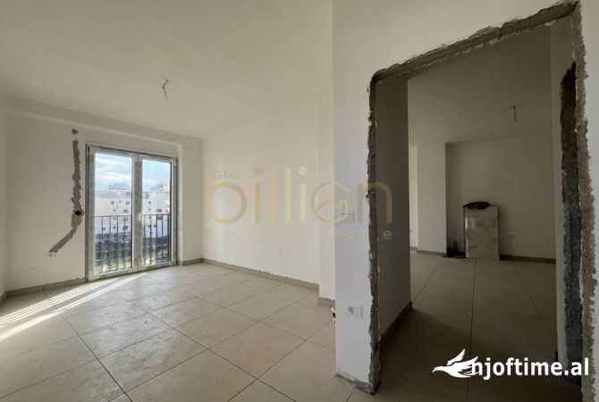 Shtepi ne shitje Apartament ne Tirane, 1+1, Mobilimi Bosh, pa mobiluar, Pagesa 98,000  Euro.