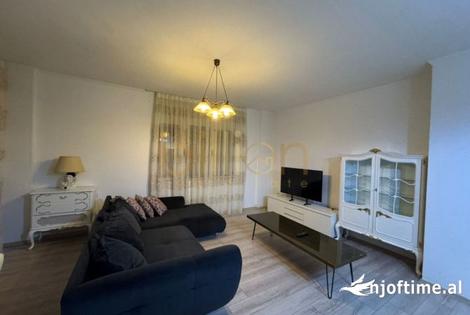 Shtepi ne shitje 1+1 ne Tirane - 180,000 Euro