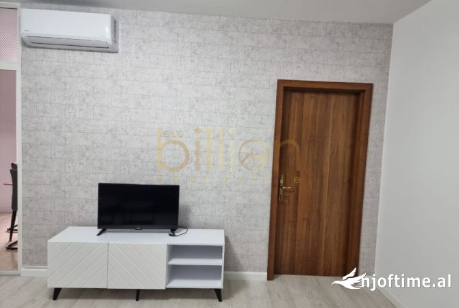 Shtepi me qera 1+1 ne Tirane - 680 Euro