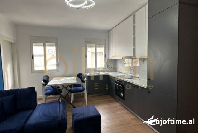 Shtepi ne shitje Apartament ne Durres, 2+1, Mobilimi E mobiluar, Pagesa 86,000  Euro.