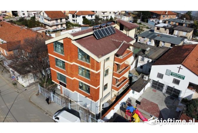 Shtepi ne shitje 7+1 ne Tirane - 990,000 Euro
