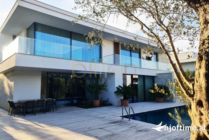 House for Sale 4+1 in Tirana - 2,100,000 Euro