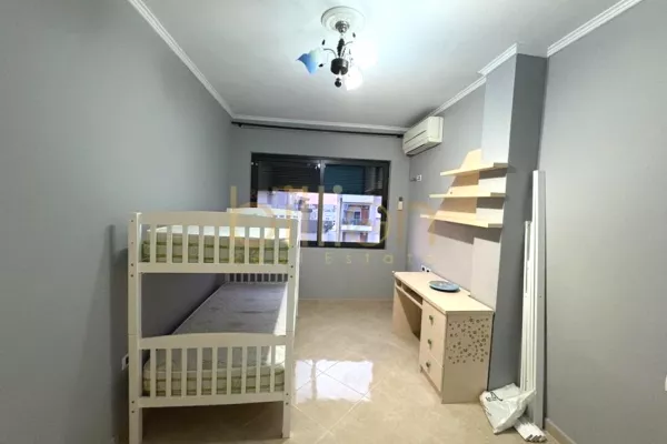 Shtepi ne shitje 2+1 ne Tirane - 125,000 Euro