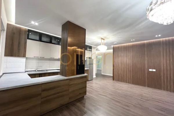 Shtepi me qera 2+1 ne Tirane - 550 Euro