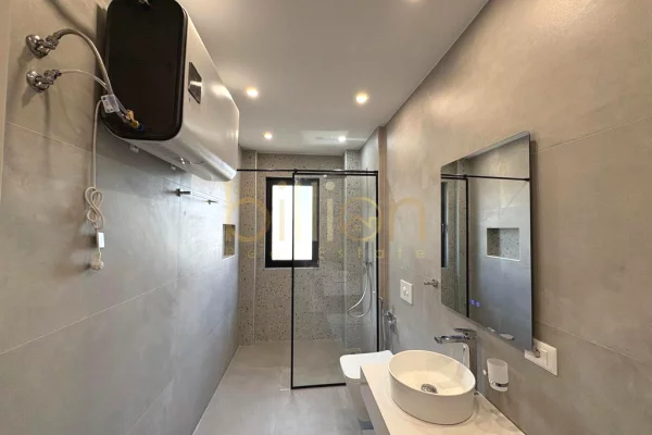 Shtepi me qera 2+1 ne Tirane - 900 Euro