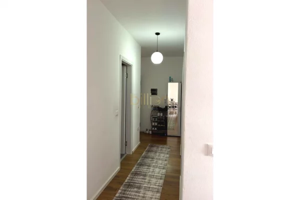 Shtepi me qera 2+1 ne Tirane - 700 Euro