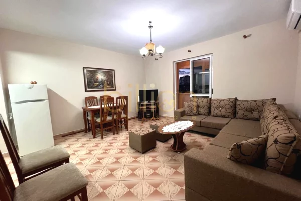 Shtepi me qera 2+1 ne Tirane - 500 Euro