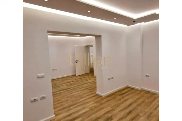 Business Property for Rent 3+1 in Tirana - 900 Euro