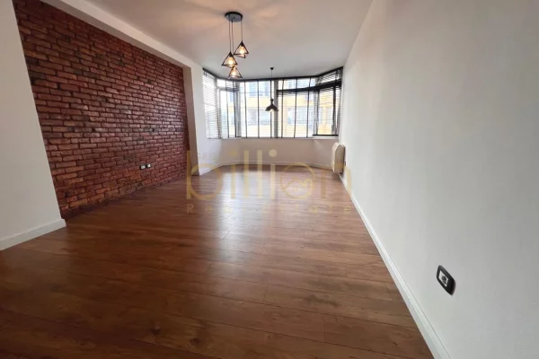 Business Property for Rent 3+1 in Tirana - 1,000 Euro