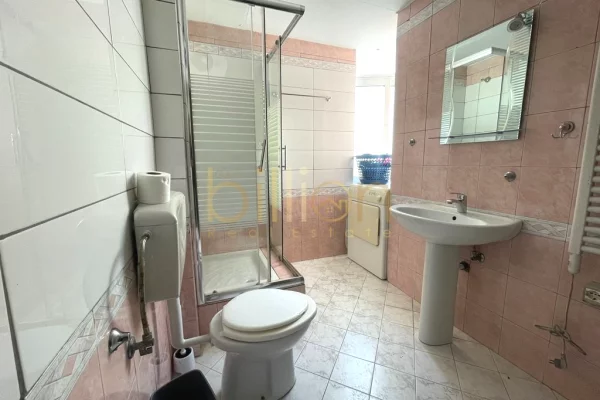 Shtepi me qera 3+1 ne Tirane - 1,000 Euro