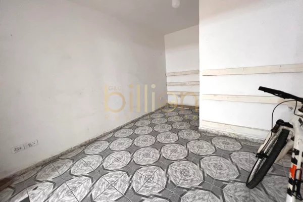 Ambient biznesi ne shitje 1+1 ne Tirane - 99,000 Euro