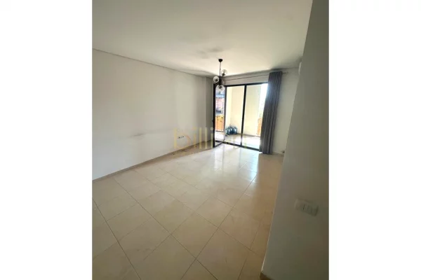 Zyre moderne per qira 2+1+2– Prane Spitalit Amerikan 3. 500 EURO/MUAJ. Billion4483​