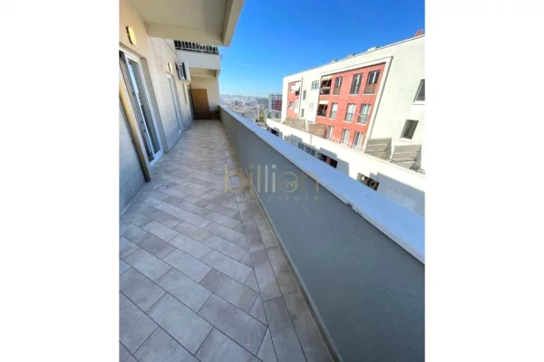 Shtepi ne shitje Apartament ne Tirane, 2+1, Mobilimi E mobiluar, Pagesa 189,000  Euro.