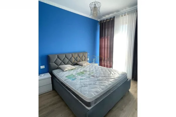 Shtepi me qera 2+1 ne Tirane - 1,150 Euro