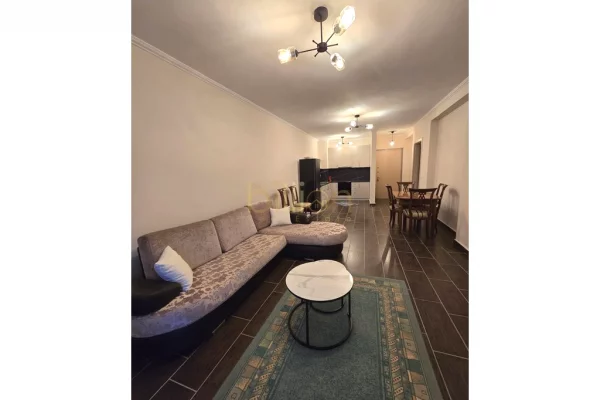 Shtepi me qera 2+1 ne Tirane - 500 Euro