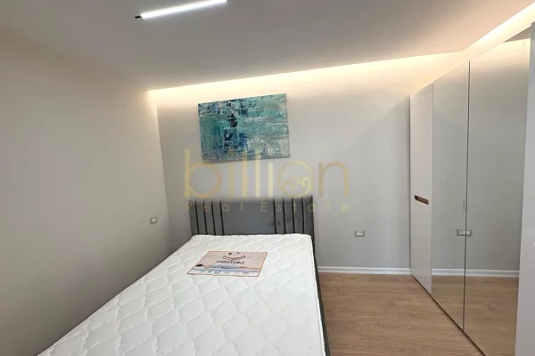 Shtepi ne shitje Apartament ne Tirane, 2+1, Mobilimi E mobiluar, Pagesa 235,000  Euro.