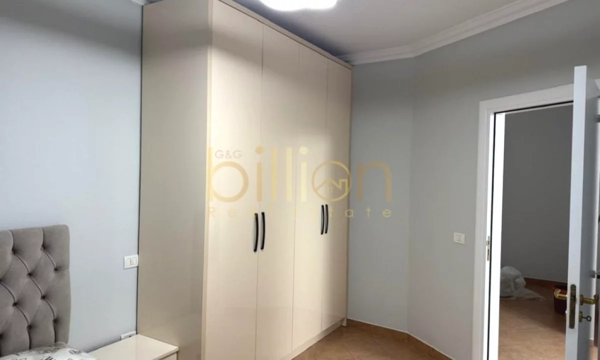 Shtepi me qera Apartament ne Tirane, 2+1, Mobilimi E mobiluar, Pagesa 800  Euro.