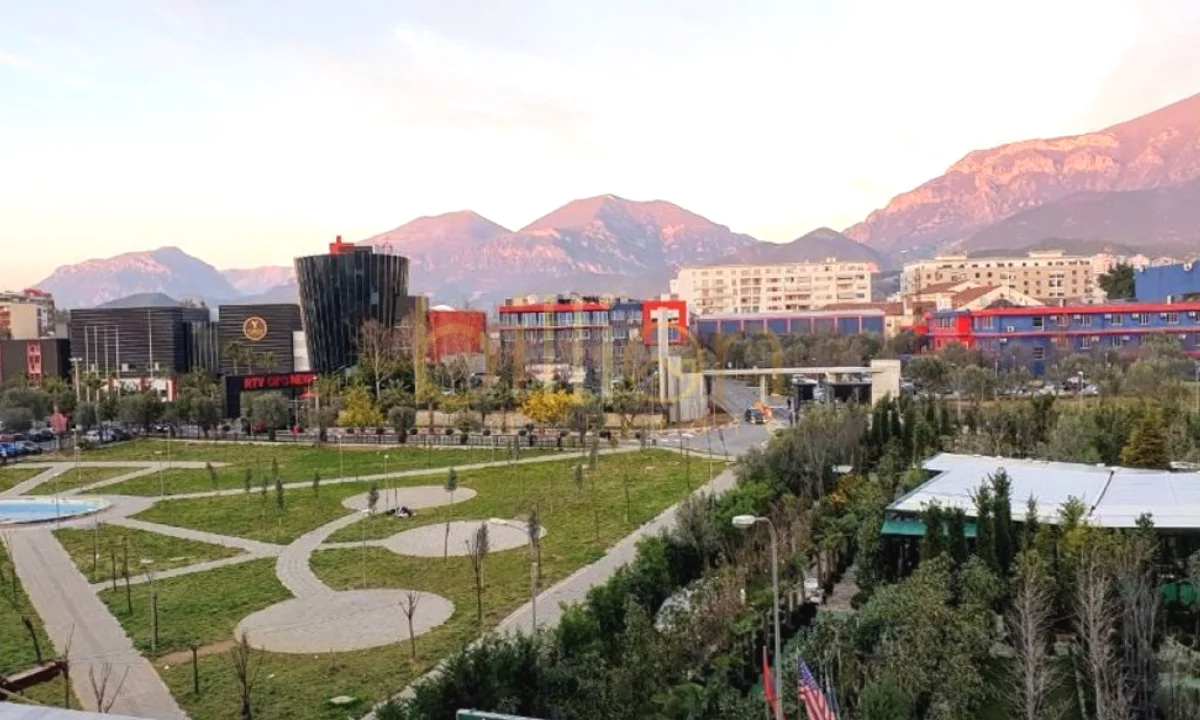 Shtepi ne shitje Apartament ne Tirane, 2+1, Mobilimi E mobiluar, Pagesa 148,000  Euro.