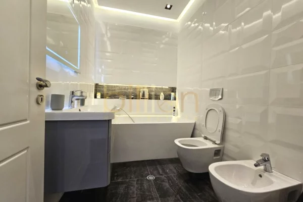 Shtepi ne shitje 3+1 ne Tirane - 280,000 Euro