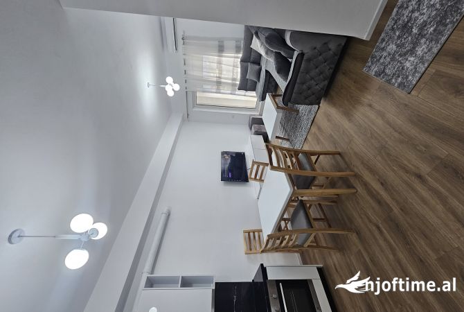 Shtepi me qera 2+1 ne Tirane - 50,000 Leke