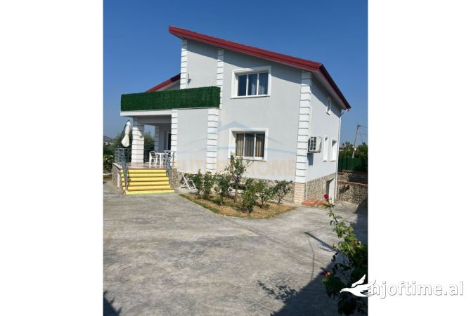 Shtepi ne shitje Vila Luksoze ne Tirane, 6+1, Mobilimi E mobiluar, Pagesa 420,000  Euro.