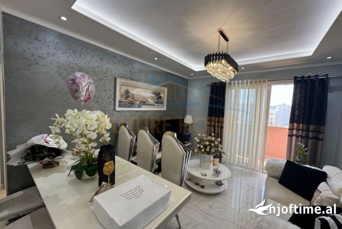 Shtepi ne shitje Apartament ne Durres, 2+1, Mobilimi E mobiluar, Pagesa 133,000  Euro.