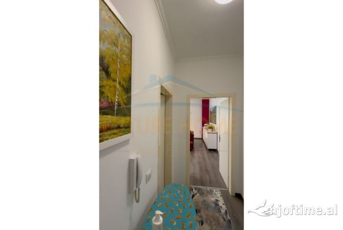 Shtepi ne shitje Apartament ne Tirane, 2+1, Mobilimi E mobiluar, Pagesa 315,000  Euro.