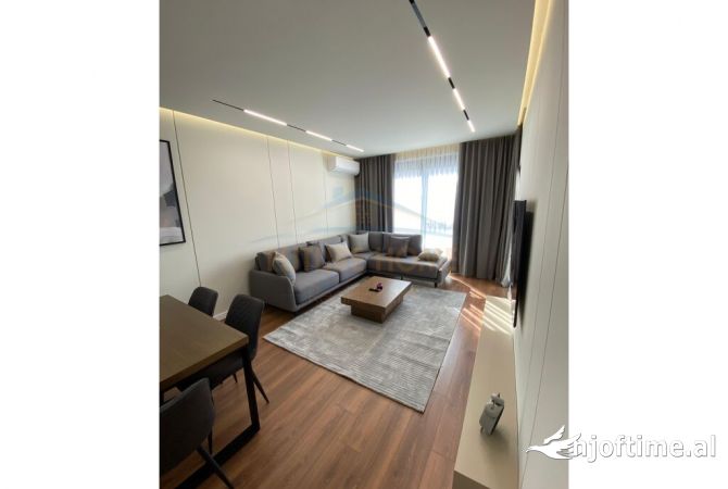 Shtepi me qera Apartament ne Tirane, 2+1, Mobilimi E mobiluar, Pagesa 950  Euro.