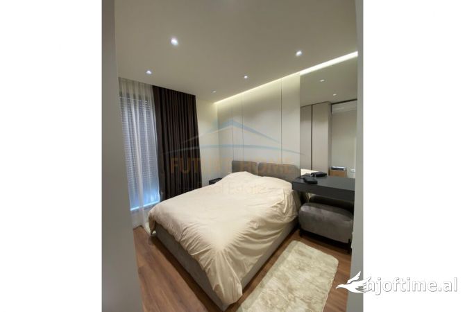 Shtepi me qera Apartament ne Tirane, 2+1, Mobilimi E mobiluar, Pagesa 950  Euro.