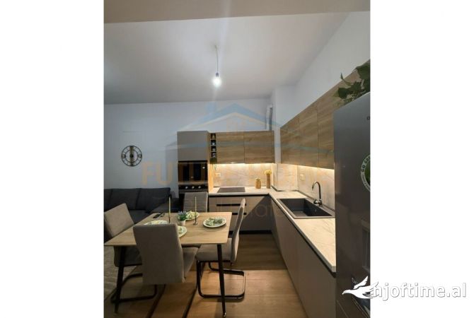 Shtepi me qera 1+1 ne Tirane - 400 Euro