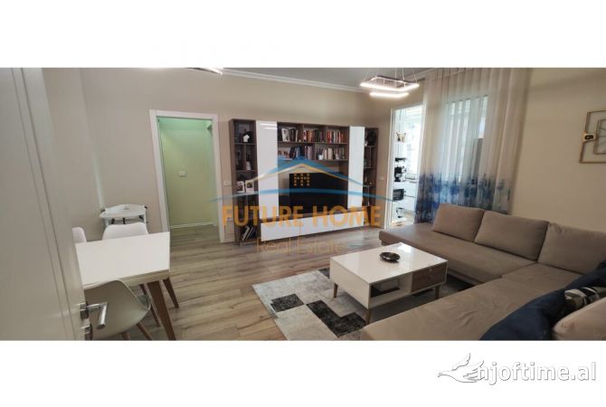 Shtepi ne shitje Apartament ne Tirane, 2+1, Mobilimi E mobiluar, Pagesa 207,000  Euro.