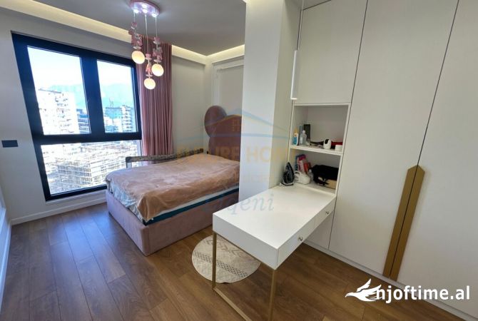 Shtepi ne shitje Apartament ne Tirane, 3+1, Mobilimi E mobiluar, Pagesa 350,000  Euro.