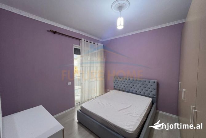 Shtepi ne shitje Apartament ne Tirane, 2+1, Mobilimi E mobiluar, Pagesa 193,000  Euro.