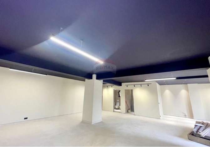 Ambient biznesi me qera 3+1 ne Tirane - 2,300 Euro