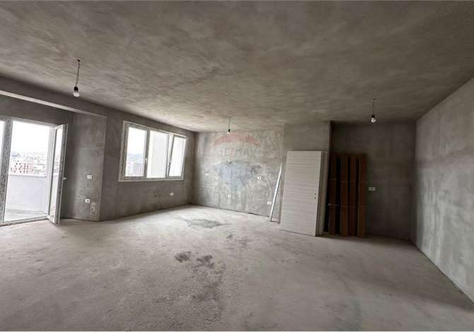 Shtepi ne shitje 3+1 ne Tirane - 205,000 Euro