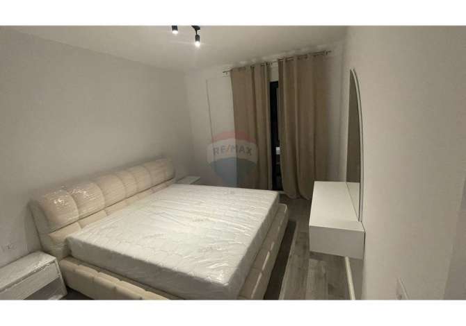 Shtepi me qera 2+1 ne Tirane - 800 Euro