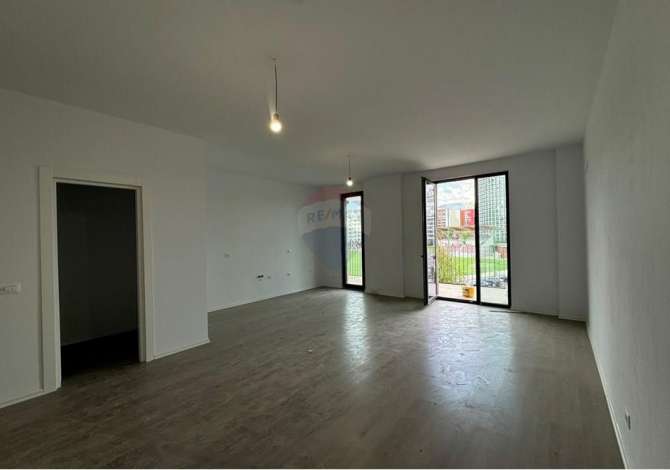 Shtepi me qera 2+1 ne Tirane - 2,300 Euro