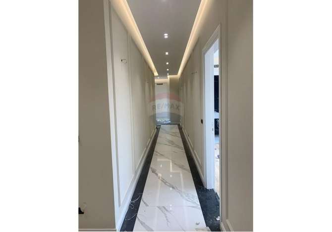 Shtepi ne shitje 2+1 ne Tirane - 365,000 Euro